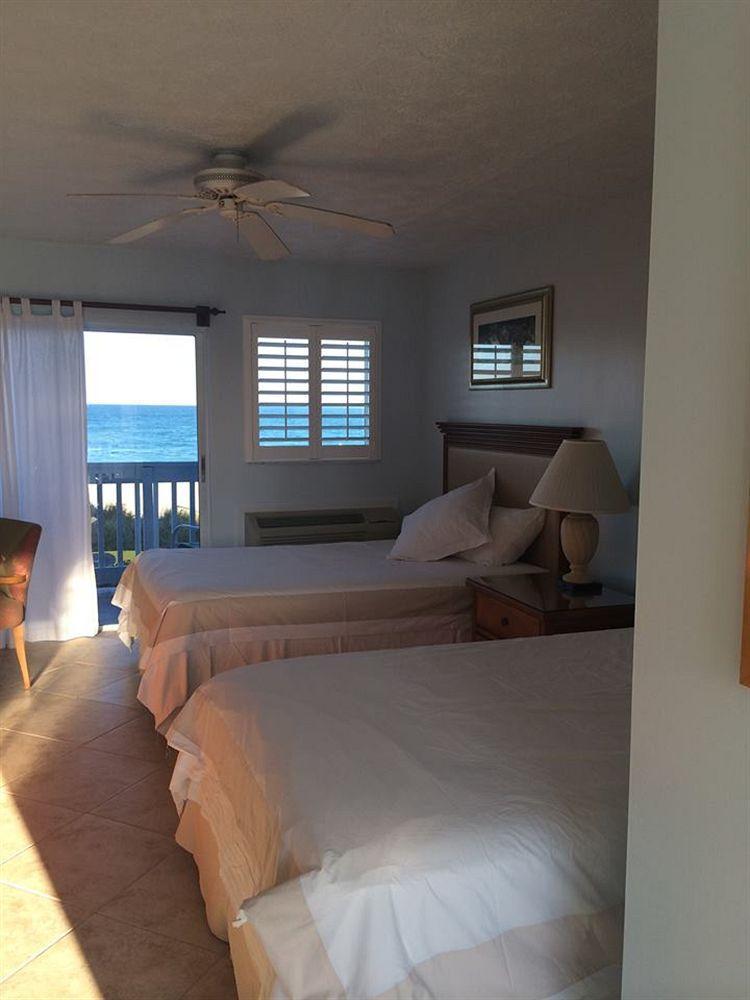 Rhumcay Beach Resort And Grille Fort Pierce Exterior photo