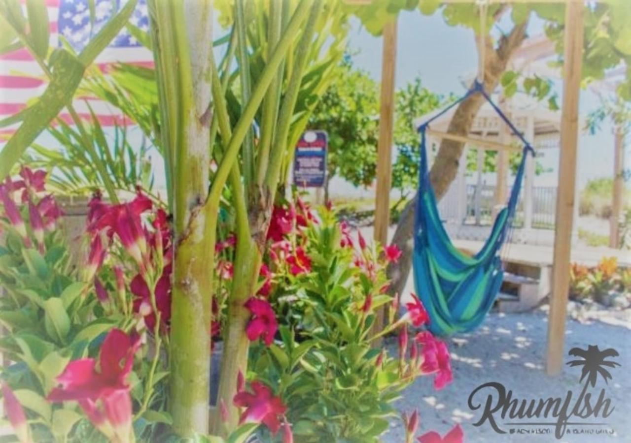 Rhumcay Beach Resort And Grille Fort Pierce Exterior photo
